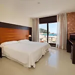 Capri Hotell 2*