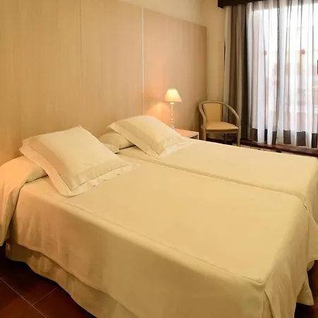 Capri 2* Тоса-де-Мар