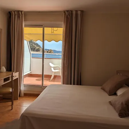 Готель Capri 2*