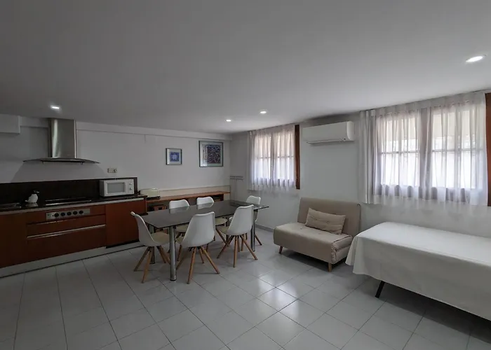 Capri 또사데마르