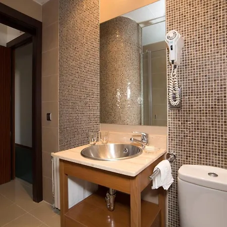 Hotel Capri 2*