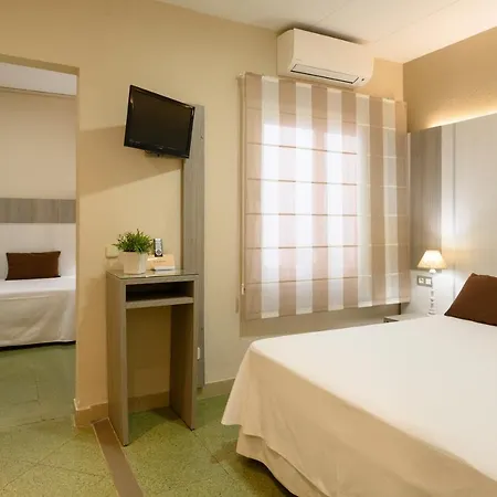 Capri Hotel 2*