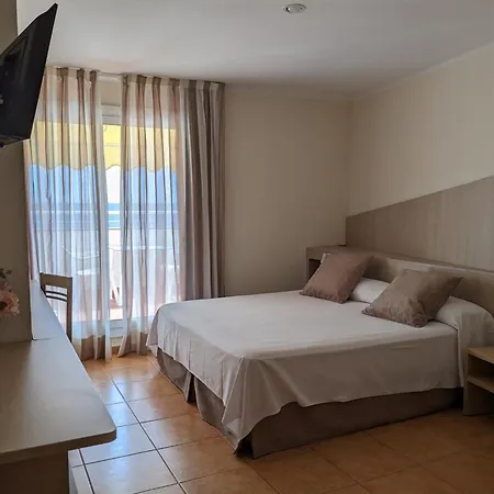 Capri Hotel 2*