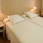 Capri 2*